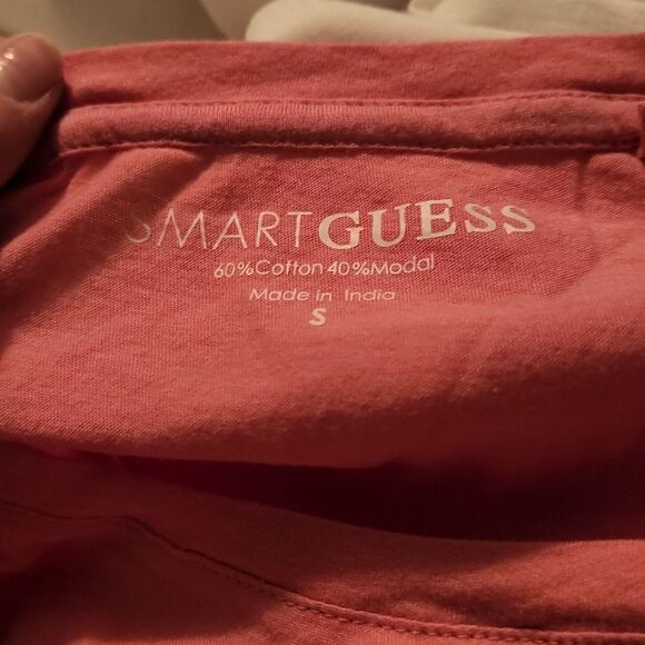 Smart Guess Ladies Pink Short Sleeve Logo T-Shirt - Size Small - Picture 5 of 5